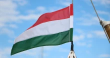 Rongálás és nemzeti jelkép meggyalázása miatt fordul a hatóságokhoz a Mi Hazánk Ifjai