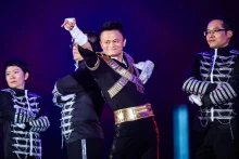Alibaba és a 25 000 rabló: ellopták az Anthropic Claude válaszait, hogy betanítsák a kínai mesterséges intelligenciát