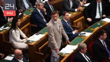 Fidesz-frakció a parlamenti hiányzólistáról: Magyar Péter az Európai Parlamentben a szavazások alig 2%-án vett részt