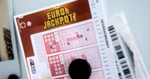 Ha külföldön, nyaralás közben vásárolt Eurojackpotot, lehet, hogy elvitte a főnyereményt