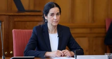 Mi történt? Orbán Anita azonnal hazarendel 37 misszióvezetőt