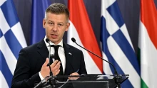 Tisza-kormány: Magyar Péter az Eurogroup vezetőjével tartott közös sajtótájékoztatót, Kapitány István Luxemburgban képviselte Magyarországot a kihelyezett kormányülés előtt