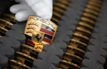 Először árulta el a Porsche, mennyi a dogozók fizetése: 40 százalékuk 100 ezer eurónál is többet keres