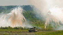 Újraélesztették a javíthatatlannak hitt T-80-asokat: furcsa hibrid harckocsival rukkolt elő Oroszország