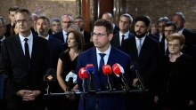 Abszolút kettős mérce: nincs uborkaszezon!