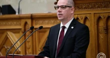 A legfőbb ügyész távozik posztjáról, mert úgy érzi, veszélyben az intézmény függetlensége