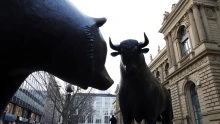 100 dollár felett az olajár, beindult a vérengzés a Wall Streeten