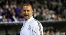 Berágtak az újpestiek, kemény üzenetet küldtek Szélesi Zoltánnak: Megbuktál!