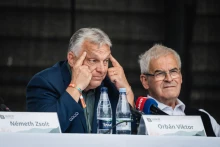 Unalomba fulladó szemfényvesztés az örökkévalóságig