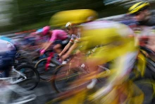 Emberfeletti teljesítmények, csodálatos tájak: képeken az idei Tour de France