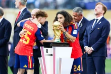 Fotó: Cucurella magára tetováltatta a spanyol szövetségi kapitány arcképét