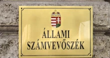 Költségvetési csalás gyanúja és milliárdos kifizetések miatt lépett az ÁSZ