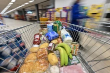 Súlyos hiányosságokat és visszaéléseket tárt fel az Állami Számvevőszék az Élelmiszermentőknél és egy váci futballegyesületnél
