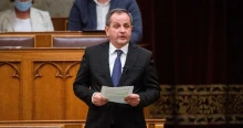 Alapfokú nyelvtudással, 273 millió forint közpénzből utazta be a világot Budai Gyula fideszes képviselő