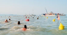 Balaton-átúszás: reggel 7-kor rajt, egy 90 éves ember is nevezett a versenyre