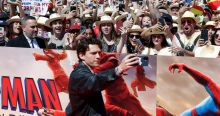 Tom Holland tényleg igazi szuperhős? Üzent a gyerekeknek: ez Pókember legnagyobb felelőssége