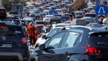 Horvátország, Görögország, Montenegro: elképesztő káosz a határátkelőkön, órákat vesztegelnek a 40 fokos hőségben az autósok