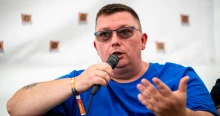 Hajnalban csengettek Szakács Istvánnál: Én lenyelem, a családom miatt
