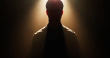 Kiszivárgott a felvétel: Megőszült és elhízott Hollywood legnagyobb szívtiprója (videó)