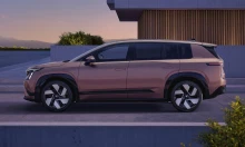 Magyarországon a Skoda rekordnagy aksis villanyautója, a 7 üléses hatalmas Peaq