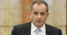 Újabb fideszes képviselő távozik: lemondott mandátumáról Budai Gyula