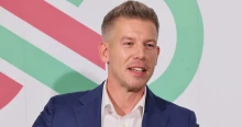 A követők kiszúrták a bakit. Ez történt Magyar Péterrel, amikor a paksi erőmű működését nézte meg