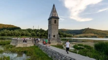 Dúró Dóra: nem felejtjük a román falurombolást