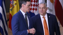 „A vörös Orbán újra lecsap” – nevezte el egy dán EP-képviselő Sánchez spanyol miniszterelnököt a volt magyar kormányfőről