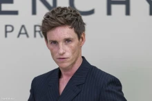Eddie Redmayne Tatán tűnt fel, fénykép is készült róla
