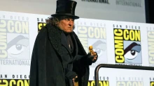 Johnny Depp túlléphet az elmúlt négy évén az Ébenezerrel