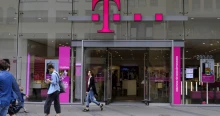 Stabilnak tűnik, mégis van egy figyelmeztető jel a Telekom számaiban