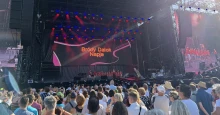 „Túléltük az elmúlt tizenhat évet” – így indult a Bródy Dalok Napja a Szigeten