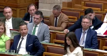 Lemondóan bólogatott Hankó Balázs, amikor Magyar Péter az esetleges kihallgatásáról beszélt
