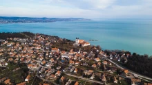 Nagy nap lesz szerdán Tihanyban, megtudják az emberek, mi minden változik a településen