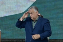 Panyi Szabolcs: Orbán kicsekkol Magyarországról, az ENSZ-nél és a FIFA-nál keres új munkát