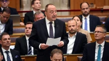 A fideszes Németh Zsolt elkezdte fájlalni, hogy nincs nemzeti egység, Magyar Péter emlékeztette, hogy nemrég még ő olvasott fel Orbán Viktor mellett egy poloskázó levelet