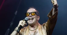 Janklovics Péter kicsit már unja, hogy 17 éve ő a Sziget arca