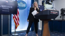 Fontos bejelentést tett Trump: háttérbe vonul a legfiatalabb amerikai szóvivő