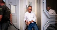 „Összeharapdált karokkal jár” – megszólalt Bús Balázs élettársa, a Csillag börtön poloskákkal teli celláiról beszélt