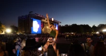 Visszatért a nyár legnagyobb bulija: ilyen volt a Sziget Fesztivál első éjszakája – Fotók