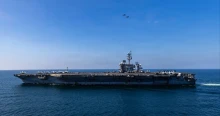 Már 250 napja nem jártak szárazföldön, több tengerész is megpróbált leugrani a USS Abraham Lincolnról