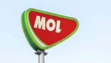 Jól húzott az olajrészvény, történelmi csúcs lett a Mol jutalma, – erősen zárja a hetet a forint