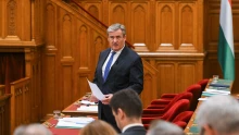 Kapitány István leváltotta a Magyar Posta vezetőjét