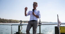 „Őszintén aggódom a testi épségéért” – a mindenkit feljelentő Tényi István szerint Magyar Péter veszélyben van