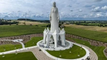 Európa legnagyobb Mária-szobrát avatták fel Lengyelországban
