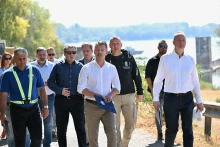 Busztragédia az M3-as autópályán, nőtt a vízszint a paksi erőműnél – Newscast