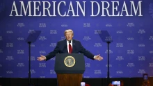 Végigment Trump a kedvenc pontjain: övé a kontroll Hormuz felett, de a NATO és sokan mások csak szamárpadba valók