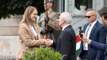 Forsthoffer Ágnes átadta, Baka András átvette – képek