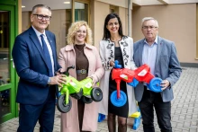 Hűtlen kezelés miatt nyomoz a Nemzeti Nyomozó Iroda a fideszes nyuszimotorok ügyében