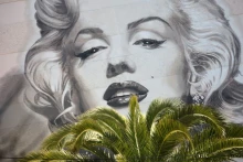 Marilyn Monroe 100. születésnapjára Barbie babát kapott